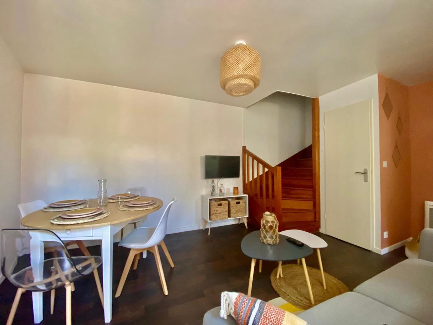 Appartamento Le Carnot: City Centre With Parking Space Poitiers Esterno foto